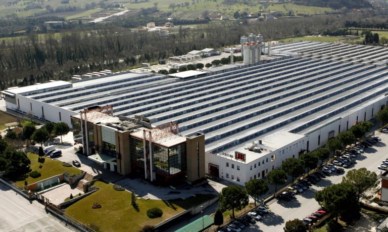 https://cuinescreoreus.es/wp-content/uploads/2023/10/1993_nuovostabilimento-768x459.jpg